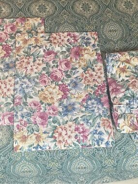 Vintage Springmaid Sheet and Pillow cases Floral Cottagecore